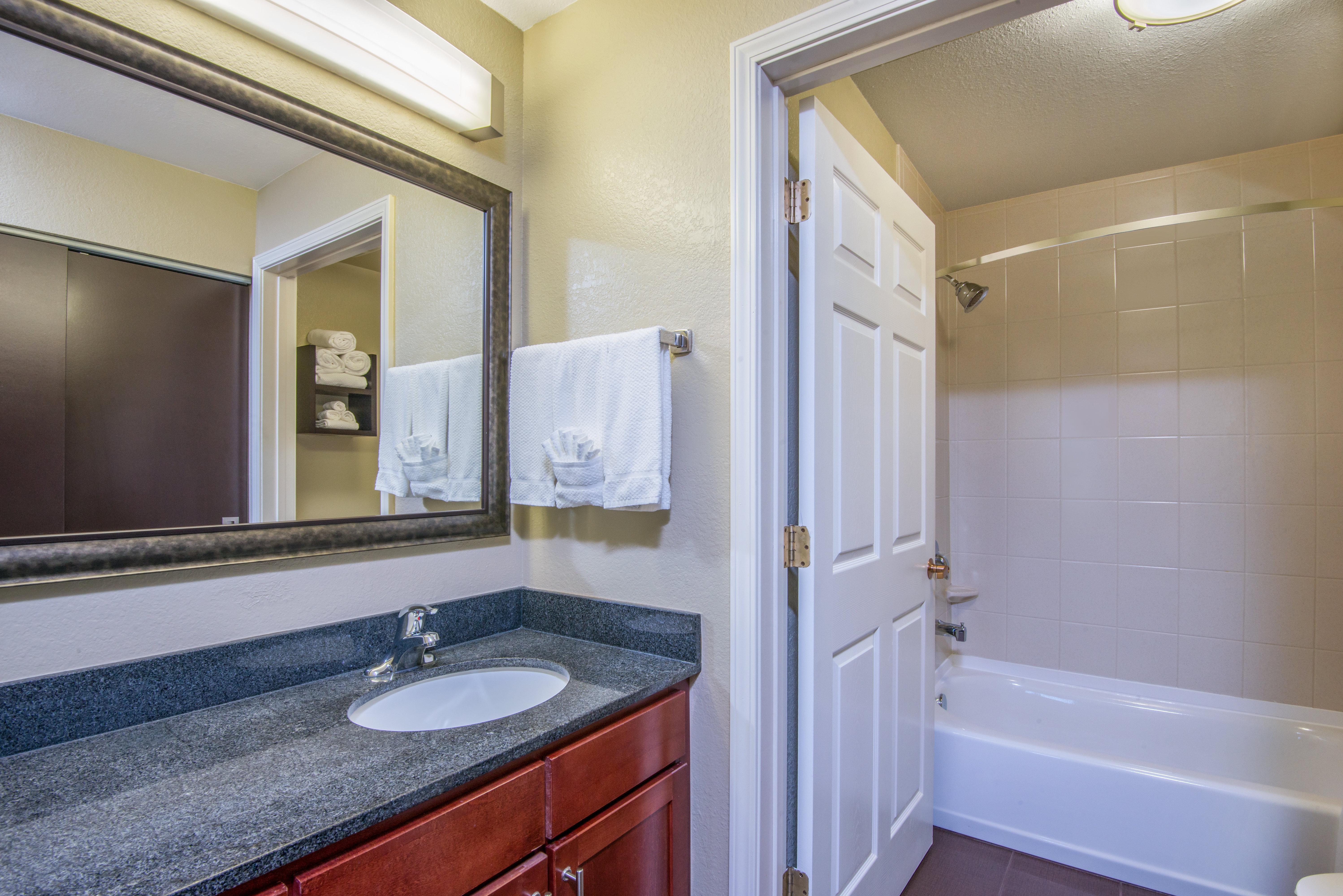 Staybridge Suites Allentown West Fogelsville Екстериор снимка